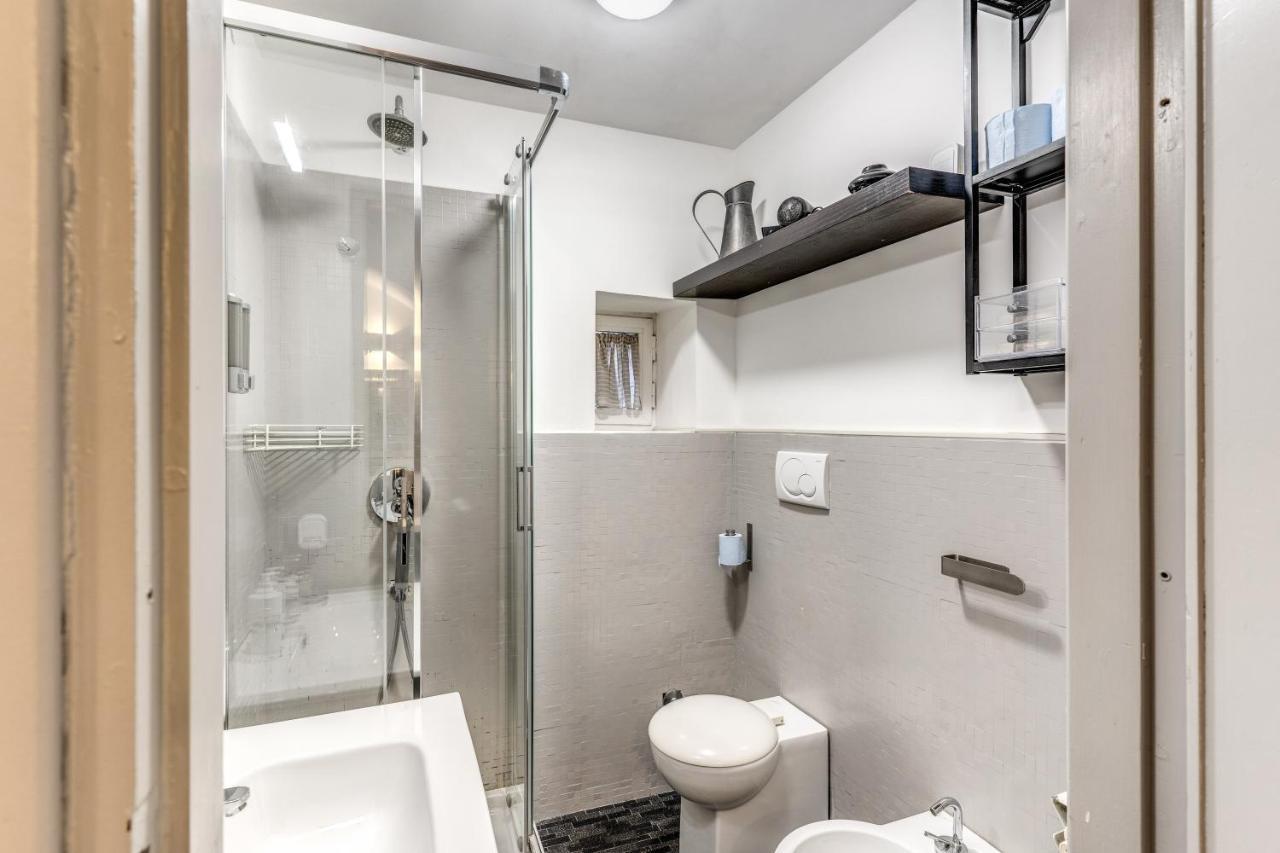 Residenza Caprera Rome